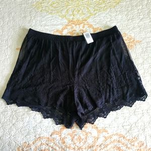 Torrid Black Lace Shorts, NWT, Size 3X